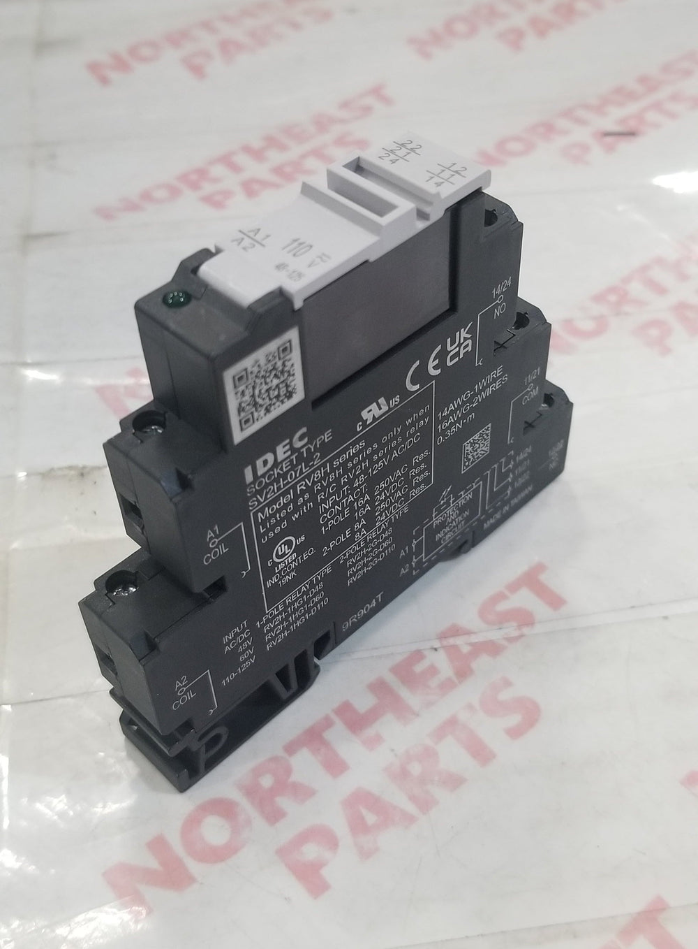 IDEC  RV8H-1L1-AD110