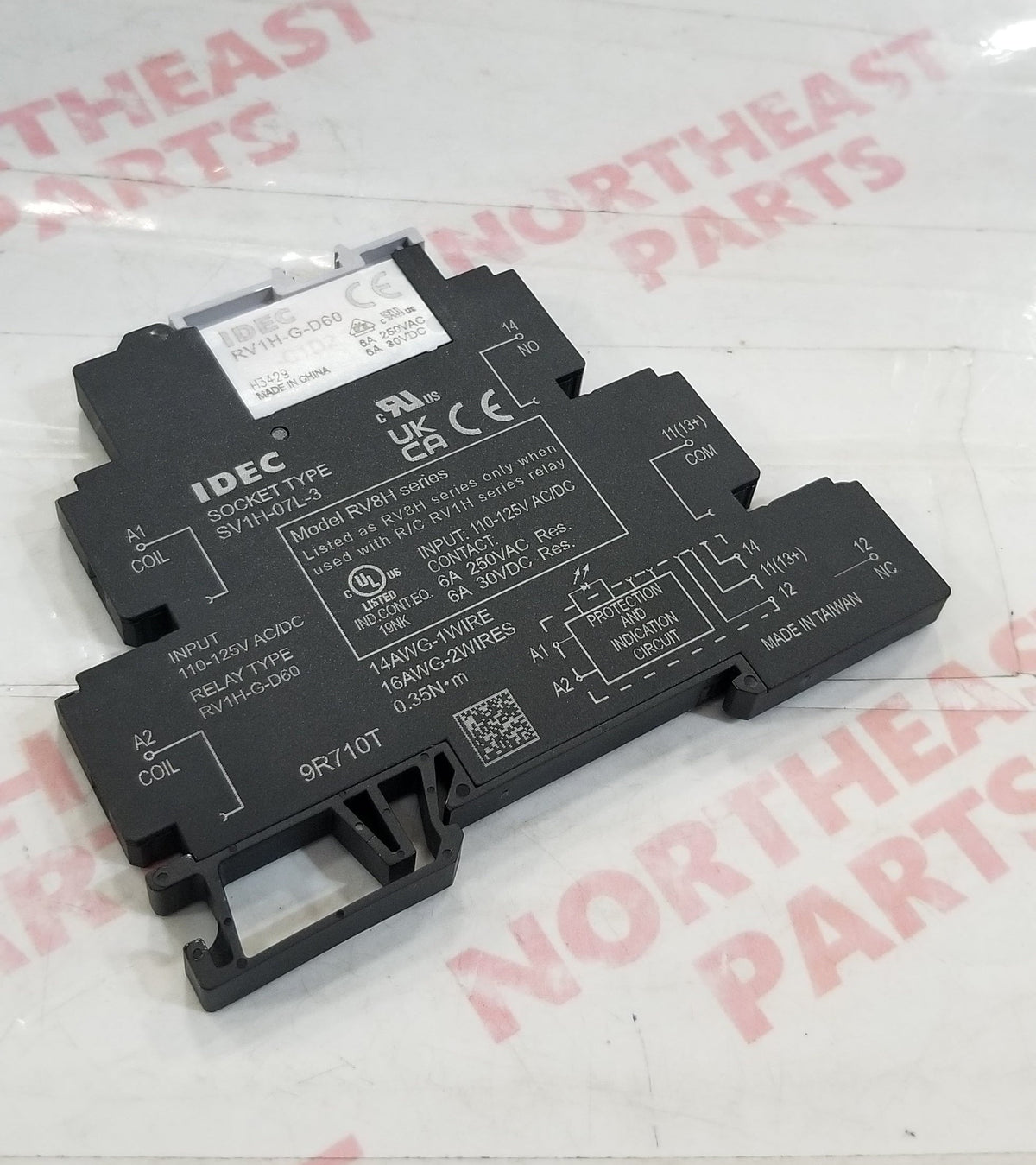 IDEC  RV8H-L-AD110-C1D2